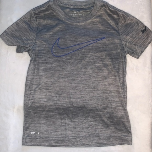 Nike Other - Gray Nike T-shirt
